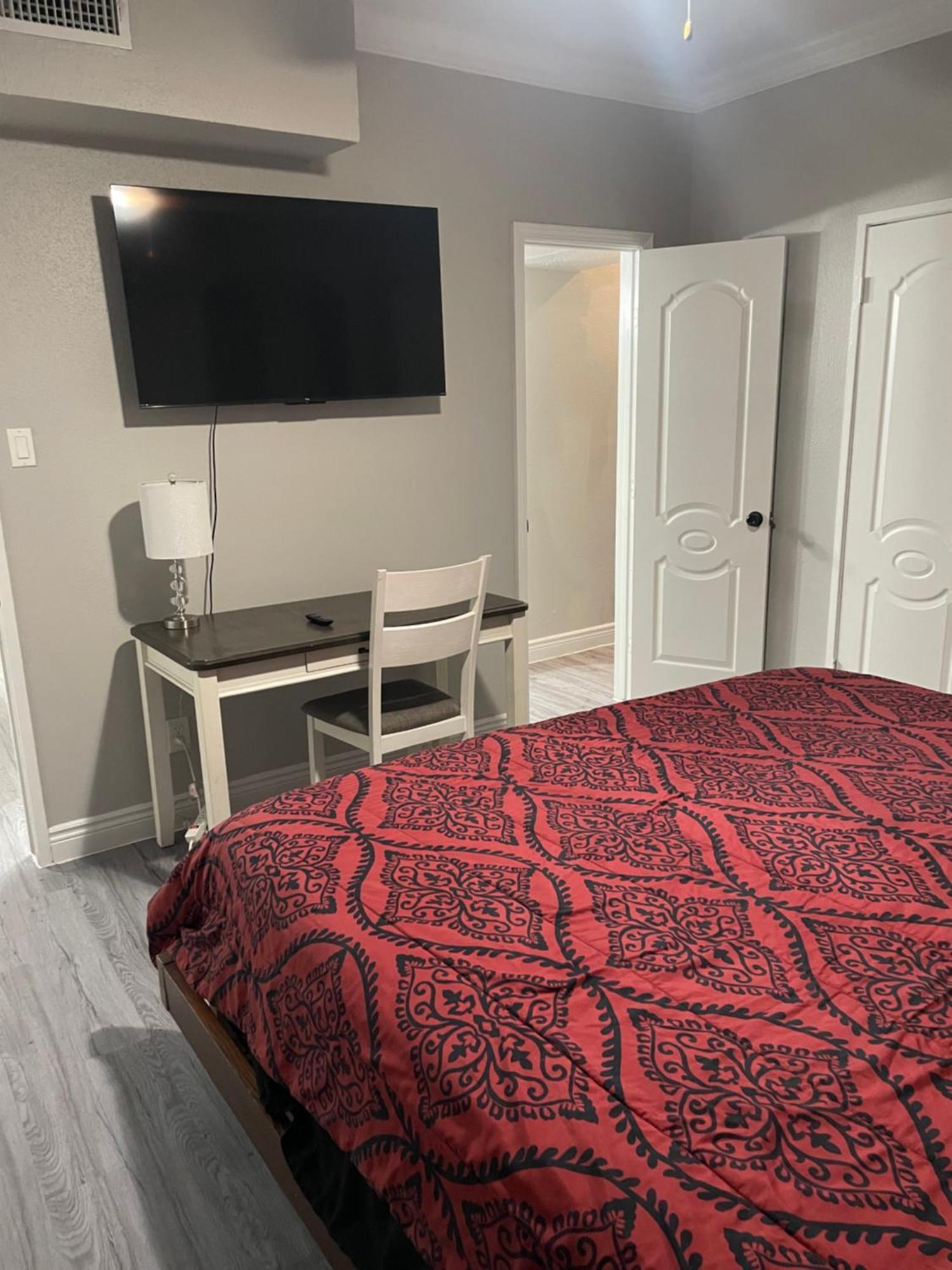 Duchele Aparthotel Houston Exterior photo